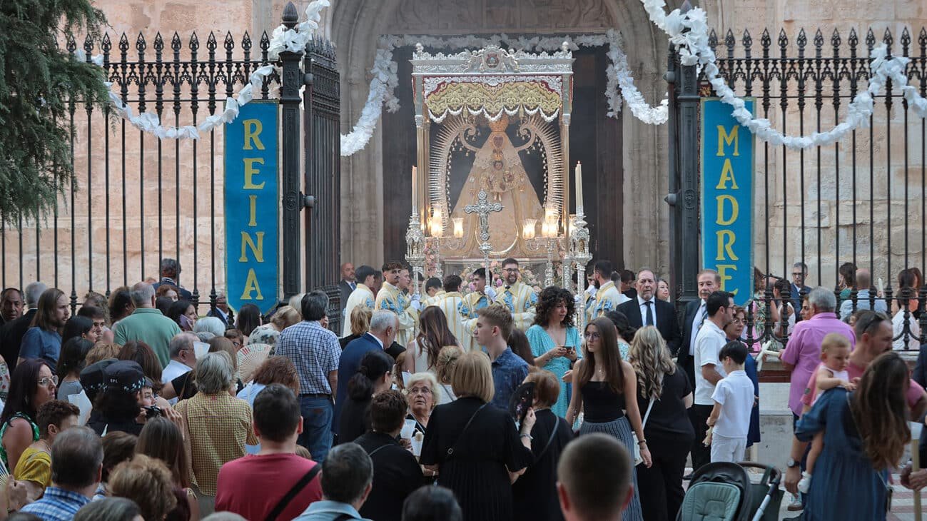 CIUDAD REAL HONRA A LA VIRGEN DEL PRADO EN UNA MULTITUDINARIA PROCESIÓN