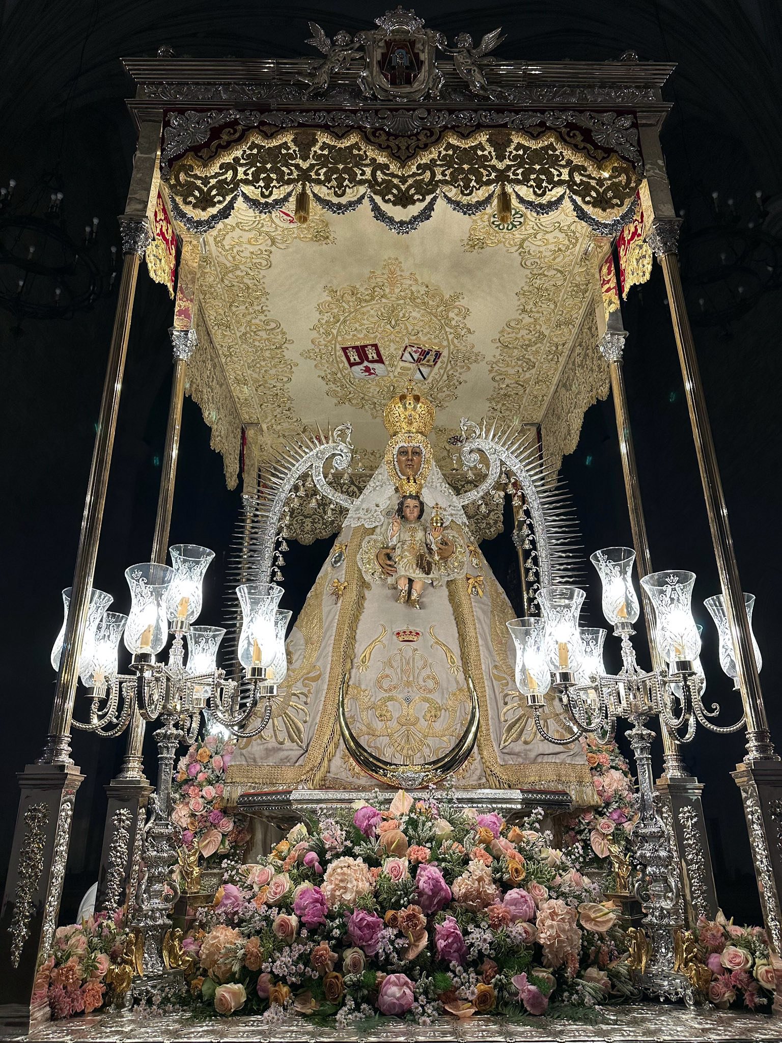 LAS FLORES DEL PASO DE LA VIRGEN DEL PRADO EL PASADO 15 DE AGOSTO